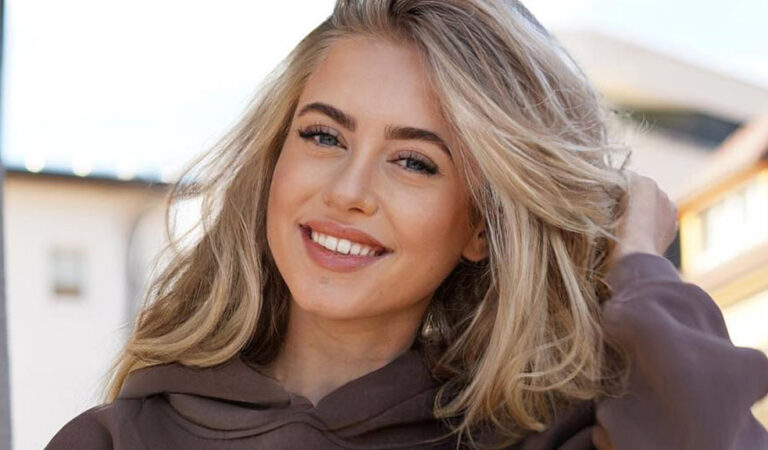 23-ročná blondínka potešila obdareným pozadím ako BOHYŇA: Dokonalá kráska HO ukázala verejne!